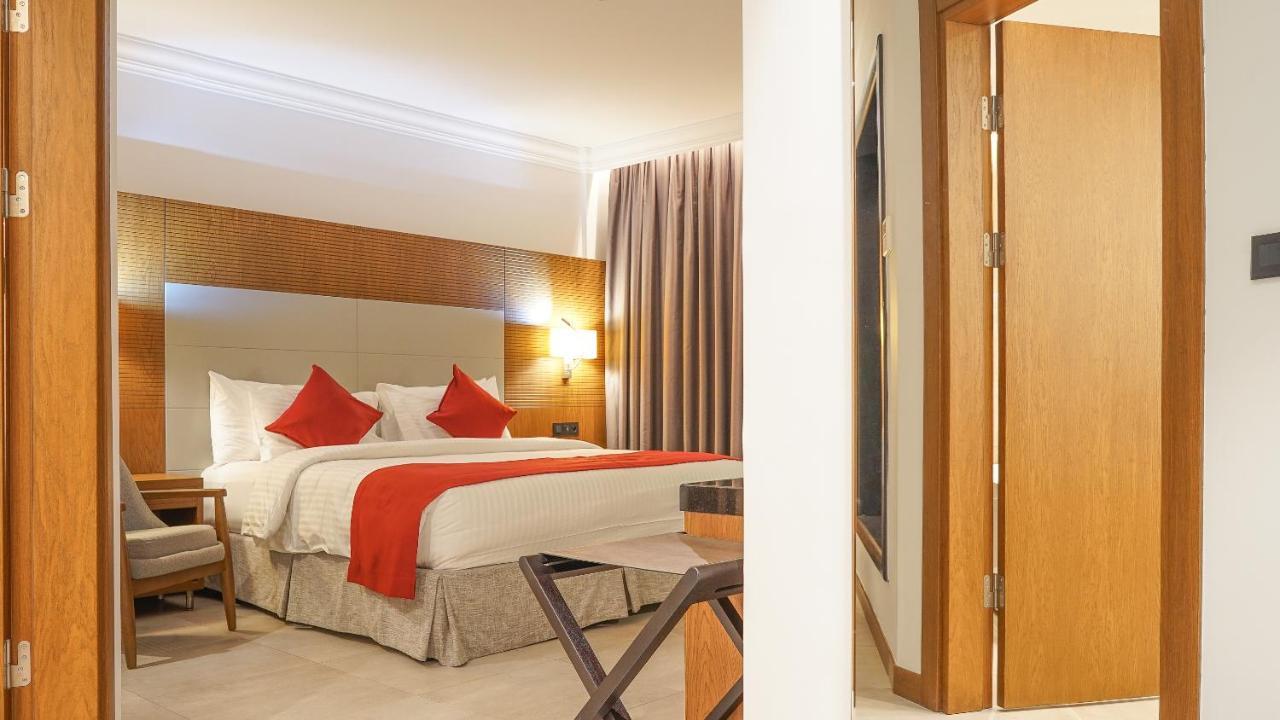 Star Land Hotel Bastos Yaoundé Zewnętrze zdjęcie
