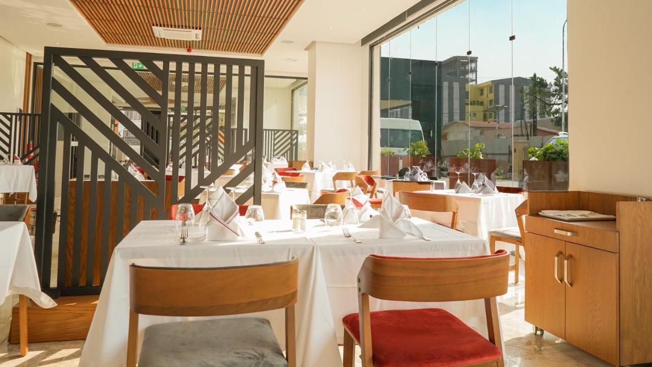 Star Land Hotel Bastos Yaoundé Zewnętrze zdjęcie