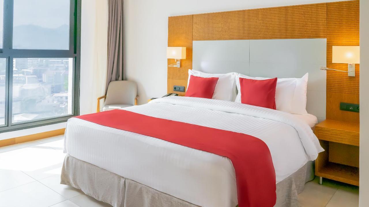 Star Land Hotel Bastos Yaoundé Zewnętrze zdjęcie