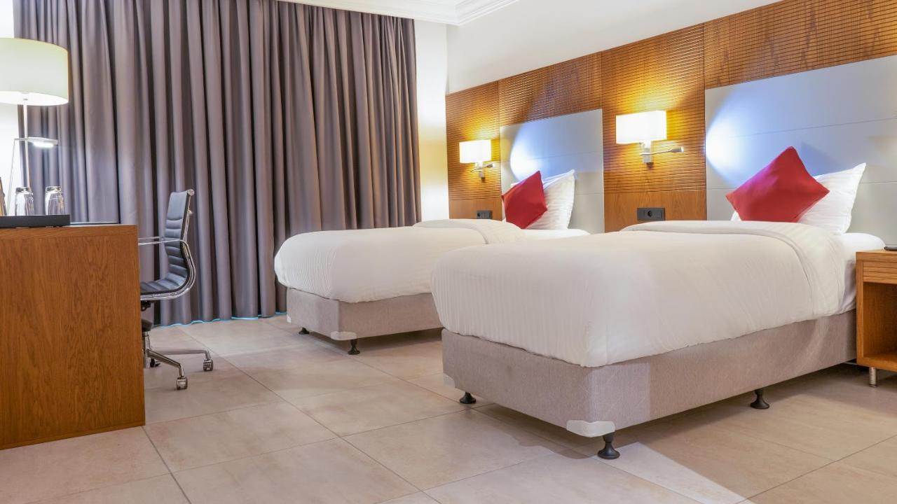 Star Land Hotel Bastos Yaoundé Zewnętrze zdjęcie