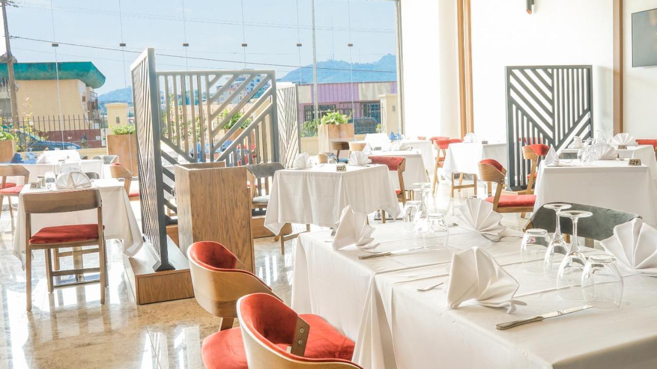Star Land Hotel Bastos Yaoundé Zewnętrze zdjęcie